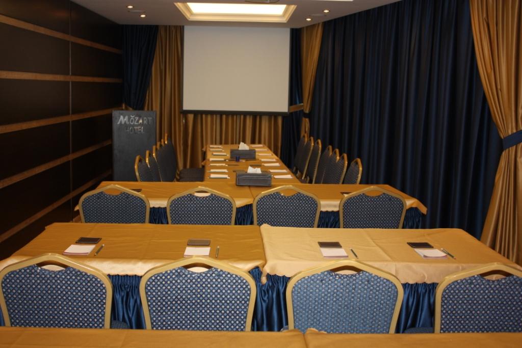 Mozart Hotel Бейрут Экстерьер фото
